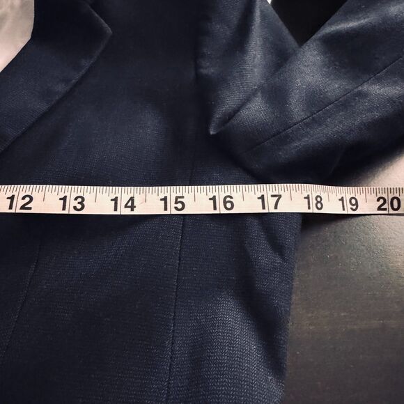 H&M Women’s Black One Button Blazer Jacket Size 8 Tailored Lined Business Casual - Picture 3 of 6